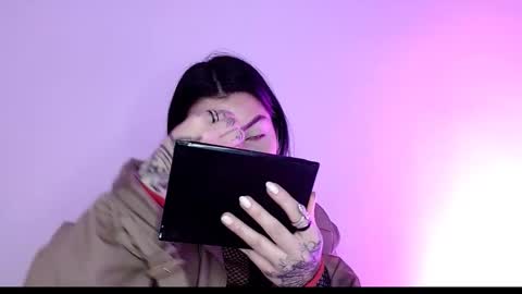 Snapshot of sophia_dk chatting on 12-03-25, 03:54 sophia hottie online show from 12-03-25, 03:54