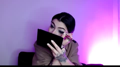 Snapshot of sophia_dk chatting on 12-05-25, 03:41 sophia hottie online show from 12-05-25, 03:41