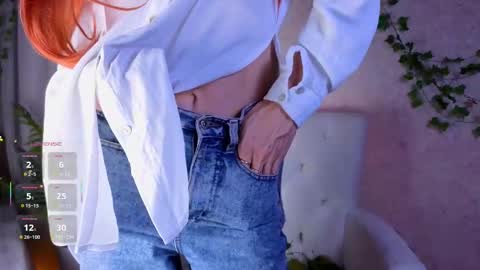 Snapshot of sophia_dreamy chatting on 09-26-25, 08:51 Sophia online show from 09-26-25, 08:51