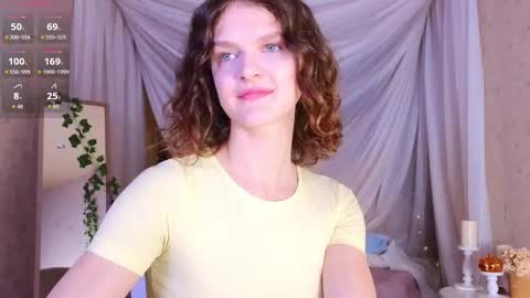 Sophia online show from 02-12-26, 01:44