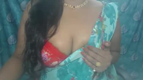 Sophia Tamil online show from 12-19-25, 04:52