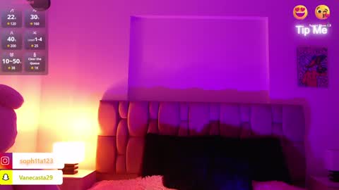 Snapshot of sophia_karsonn chatting on 01-21-25, 10:08 Sophia Carson online show from 01-21-25, 10:08