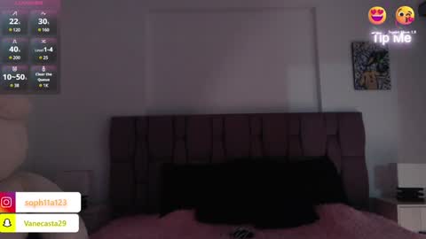 Snapshot of sophia_karsonn chatting on 01-23-25, 10:43 Sophia Carson online show from 01-23-25, 10:43