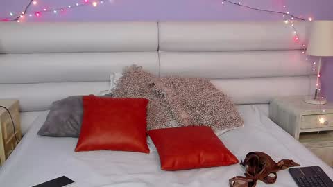 Sofia online show from 01-05-25, 02:08