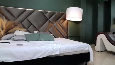 Sofia online show from 03-05-25, 03:07