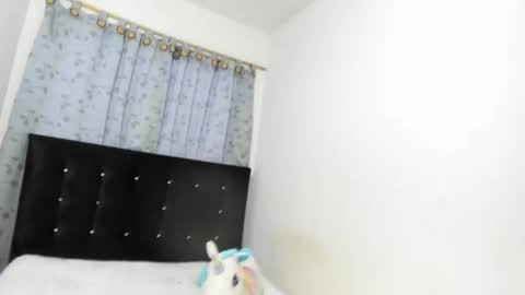 Snapshot of sophia_moons_ chatting on 05-24-26, 11:15 sophia_moons_ online show from 05-24-26, 11:15