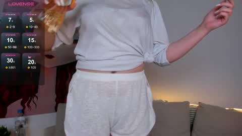 sophia_nya online show from 04-06-26, 01:58