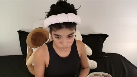 Snapshot of sophia_storn chatting on 05-13-26, 01:03 Sophia Storm online show from 05-13-26, 01:03