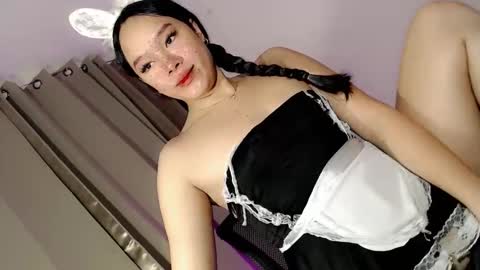 sophia_walker18 online show from 04-24-26, 09:45