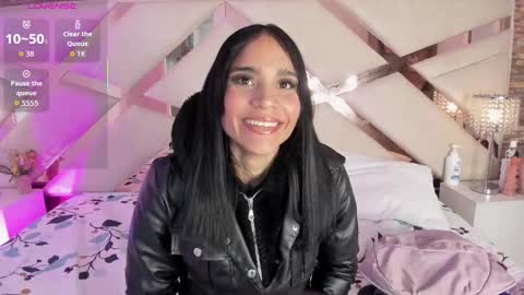 Snapshot of sophiaa_paris chatting on 11-21-25, 03:05 Sophia Paris online show from 11-21-25, 03:05