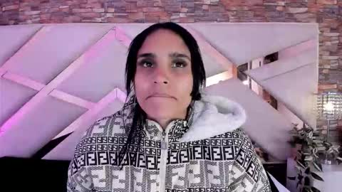 Snapshot of sophiaa_paris chatting on 12-03-25, 03:36 Sophia Paris online show from 12-03-25, 03:36