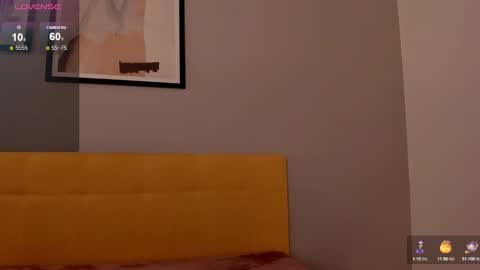 Sophia online show from 02-11-25, 01:41