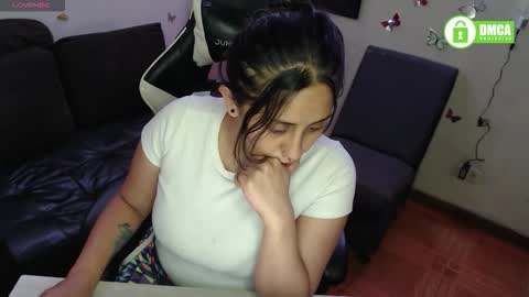 sophiaa_vega_ online show from 10-26-25, 11:20
