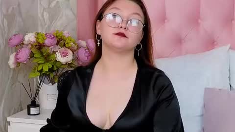 SophiaBelle online show from 07-22-26, 04:15