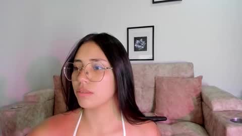 Snapshot of sophiacolemann chatting on 10-22-25, 02:34 sophiacolemann online show from 10-22-25, 02:34