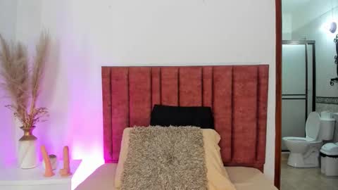 Snapshot of sophiacolliins chatting on 09-20-25, 12:06 sophiacolliins online show from 09-20-25, 12:06