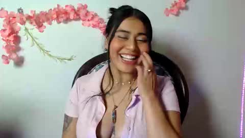 Snapshot of sophiadazza666 chatting on 10-21-25, 12:11 sophia online show from 10-21-25, 12:11