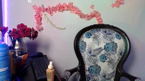 Snapshot of sophiadazza666 chatting on 10-25-25, 11:10 sophia online show from 10-25-25, 11:10