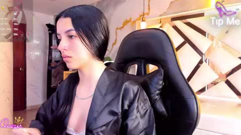 Snapshot of sophiadoll_tf chatting on 06-12-26, 01:32 sophiadoll_tf online show from 06-12-26, 01:32