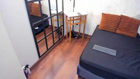 Snapshot of sophiahart_ chatting on 04-23-26, 11:53 Sophia online show from 04-23-26, 11:53