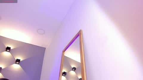 Snapshot of sophiarossee chatting on 01-24-25, 09:37 Sofi online show from 01-24-25, 09:37