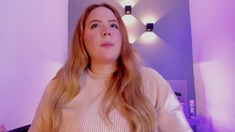 Snapshot of sophiarossee chatting on 01-25-25, 11:44 Sofi online show from 01-25-25, 11:44