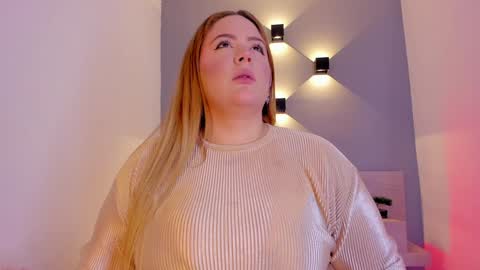 Snapshot of sophiarossee chatting on 02-01-25, 12:26 Sofi online show from 02-01-25, 12:26