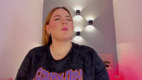 Snapshot of sophiarossee chatting on 02-13-25, 12:21 Sofi online show from 02-13-25, 12:21