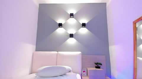 Snapshot of sophiarossee chatting on 02-22-25, 11:57 Sofi online show from 02-22-25, 11:57