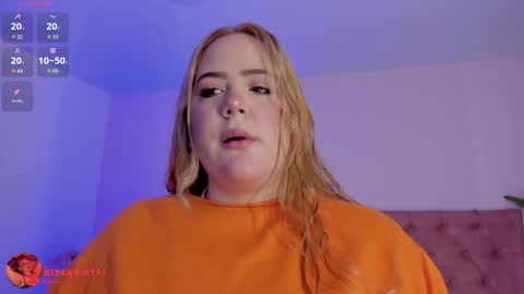 Snapshot of sophiarossee chatting on 11-15-25, 12:23 Sofi online show from 11-15-25, 12:23