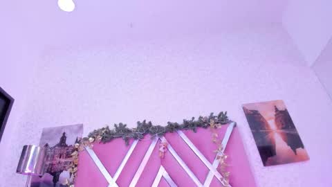 Sophia Salazar online show from 11-21-25, 03:54