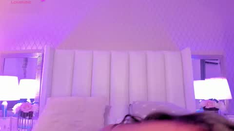 SophiaSmiths online show from 11-01-25, 10:01