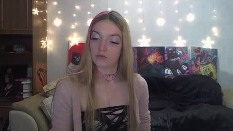 SophiaSonata online show from 02-18-25, 04:16