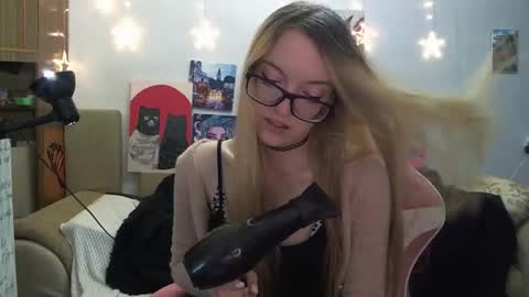 SophiaSonata online show from 09-20-25, 06:42