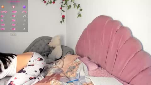 Clara sophia online show from 10-25-25, 04:20