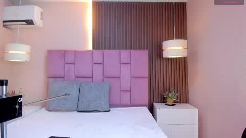   online show from 04-28-26, 12:10