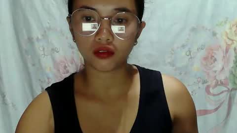 sophie_193 online show from 05-10-26, 05:51