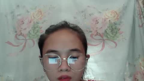sophie_193 online show from 05-14-26, 03:13