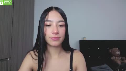 Snapshot of sophie_bbs chatting on 09-24-25, 02:20 Sophie online show from 09-24-25, 02:20