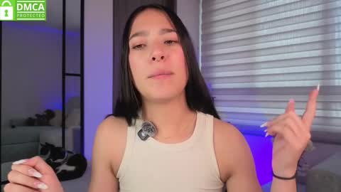 Snapshot of sophie_bbs chatting on 12-13-25, 07:53 Sophie online show from 12-13-25, 07:53