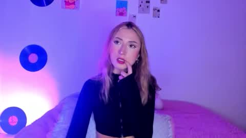 Sophie online show from 01-11-26, 05:56