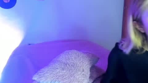 Sophie online show from 03-03-26, 05:13