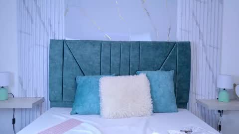 Snapshot of sophie_dearr chatting on 02-06-26, 10:24 Sophie online show from 02-06-26, 10:24