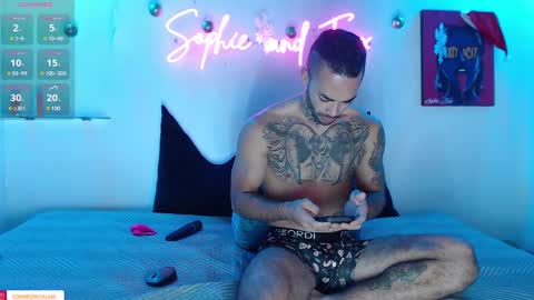 Snapshot of sophie_foxx chatting on 12-19-24, 02:12 SOPHIE - FOXX online show from 12-19-24, 02:12