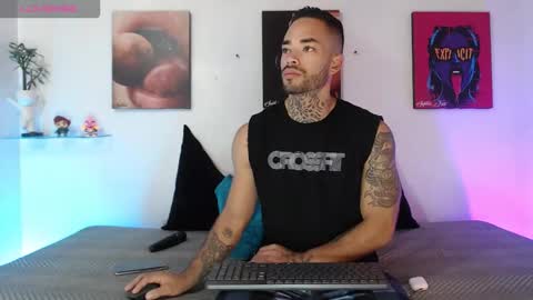 SOPHIE - FOXX online show from 01-17-26, 12:10