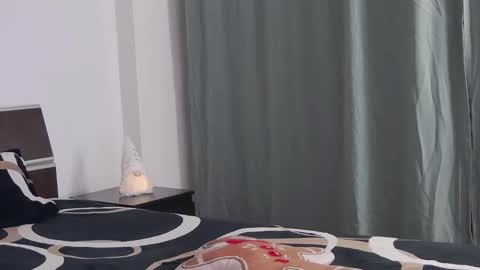 Sophie jeans online show from 11-19-25, 04:40