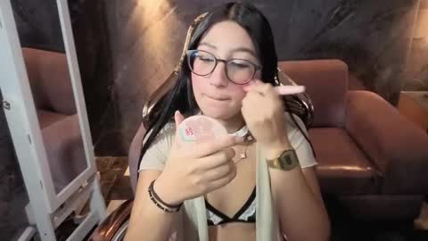 sophie_jones_b online show from 02-11-26, 12:43