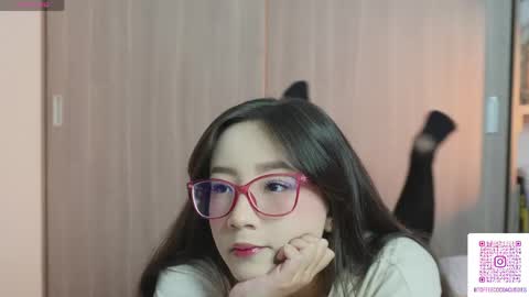 Sophie or Sof online show from 04-25-26, 10:51