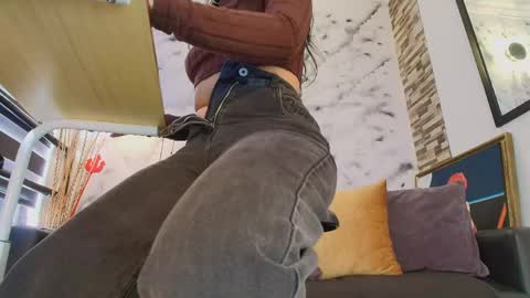 Sophie online show from 04-25-26, 02:03