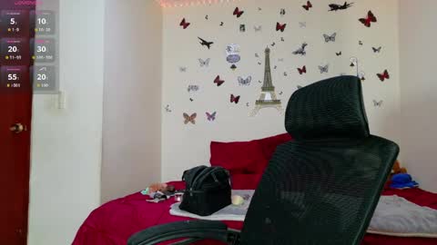 sophie_new25 online show from 04-30-26, 11:38
